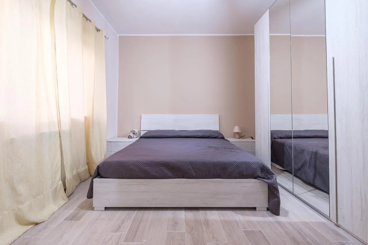 Damilhouse 4 Apartment Messina 0*,  Italy