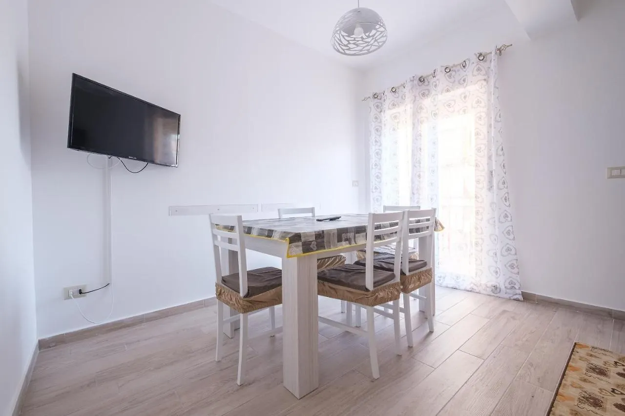 Damilhouse 4 Apartment Messina Italy