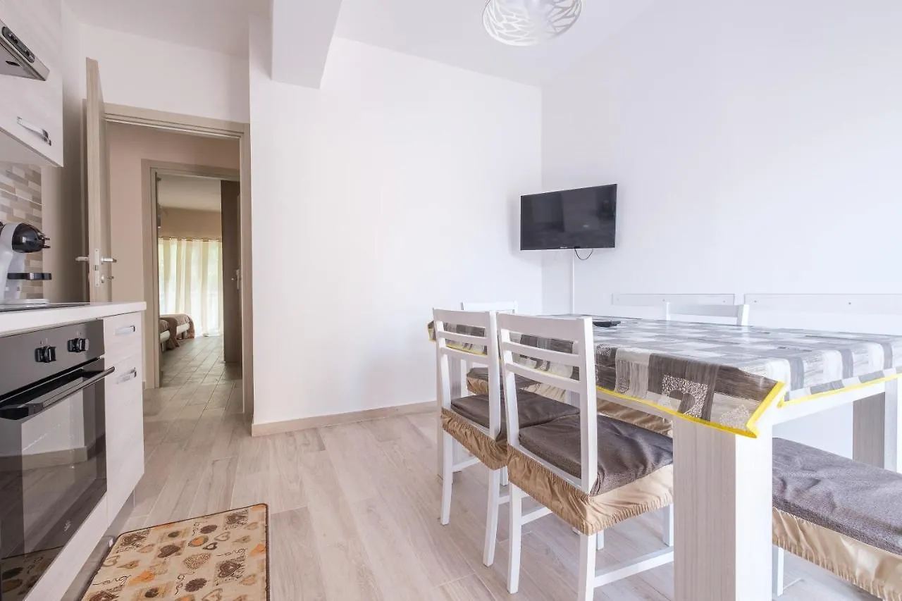 Damilhouse 4 Apartment Messina Italy