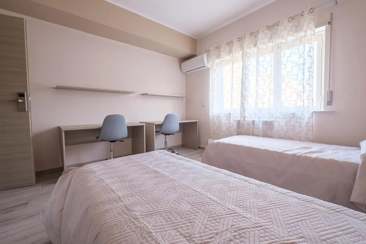 Damilhouse 4 Apartment Messina